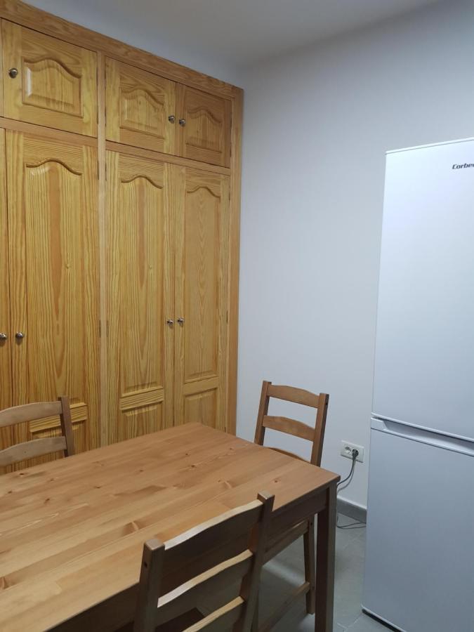 Apartamento privado en una zona tranquila y próxima al aeropuerto TF norte y a la ciudad de San Cristóbal de la Laguna . San Cristóbal de La Laguna Exterior foto