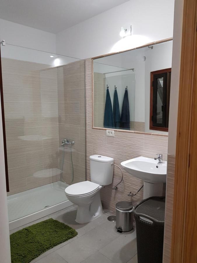 Apartamento privado en una zona tranquila y próxima al aeropuerto TF norte y a la ciudad de San Cristóbal de la Laguna . San Cristóbal de La Laguna Exterior foto